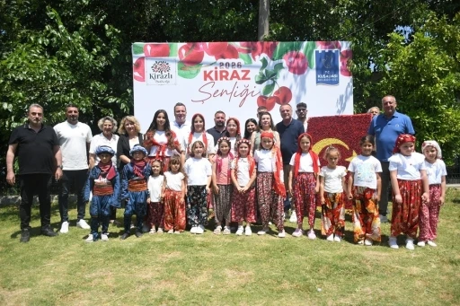 Kuşadası&rsquo;nda Kiraz Şenliği coşkuyla başladı
