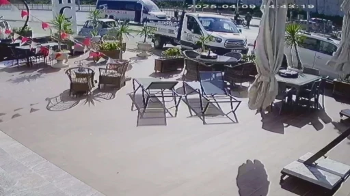 Kuşadası’nda kırmızı ışık ihlali kazayı beraberinde getirdi: 1 yaralı
