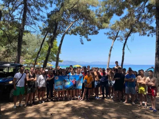 Kuşadası’nda öğrencilere uygulamalı çevre bilinci eğitimi
