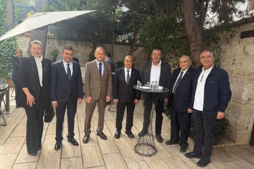 Kuşadası’nda protokol bayramlaştı
