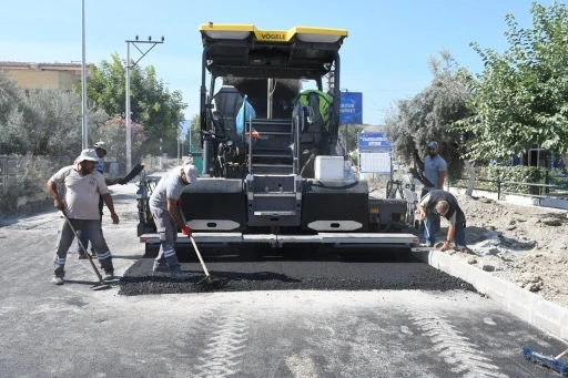 Kuşadası&rsquo;nda sıcak asfalt &ccedil;alışmasında sona gelindi
