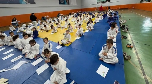 Kuşak sınavı başarıyla tamamlandı
