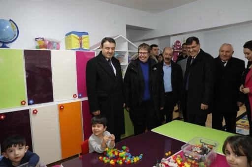 K&uuml;tahya Belediyesi G&uuml;nd&uuml;z &Ccedil;ocuk Bakımevi yeni yerinde hizmete a&ccedil;ıldı
