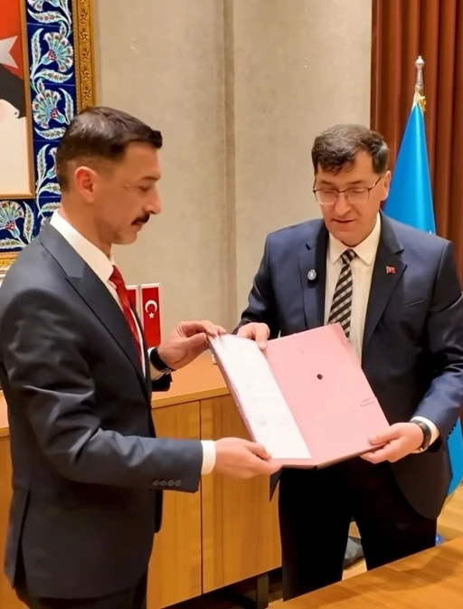 K&uuml;tahya Belediyesi&rsquo;nde sosyal denge s&ouml;zleşmesi en &uuml;st limitten imzalandı
