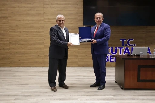 Kütahya Belediyesi’nden Zafer Haftası’nda Cihat Yaycı konferansı
