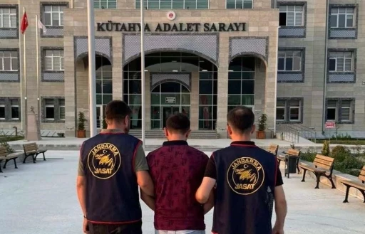 Kütahya’da 12 Yıl 6 ay kesinleşmiş hapis cezası bulunan şahıs yakalandı
