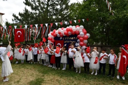K&uuml;tahya&rsquo;da 15 Temmuz&rsquo;un 10. yılında Kur&rsquo;an kursu &ouml;ğrencilerinden anma programı
