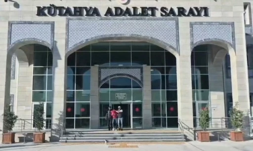 K&uuml;tahya&rsquo;da 3 ayrı otodan hırsızlık olayının ş&uuml;phelisi tutuklandı
