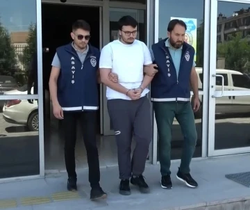 Kütahya’da annesini ve üvey babasını öldüren zanlı tutuklandı
