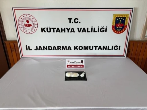 Kütahya’da aracında uyuşturucu bulunan şahıs tutuklandı
