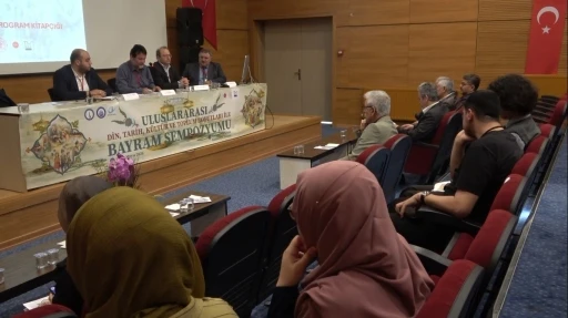 K&uuml;tahya&rsquo;da bayramın dini ve k&uuml;lt&uuml;rel boyutları masaya yatırıldı
