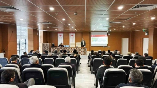 K&uuml;tahya&rsquo;da Bitki Koruma &Uuml;r&uuml;nleri Uygulayıcı Eğitimi d&uuml;zenlendi
