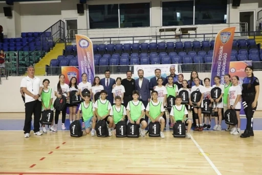K&uuml;tahya&rsquo;da &Ccedil;OGEP projesi kapsamında &rsquo;Hentbol Kursu&rsquo;
