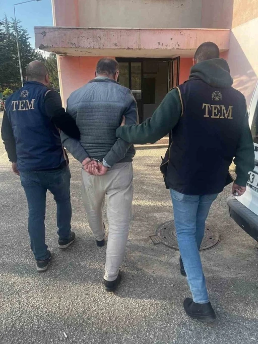 Kütahya’da FETÖ şüphelisi saklandığı evde yakalandı
