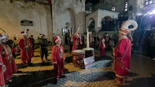 K&uuml;tahya&rsquo;da geleneksel mehter konseri ilgi g&ouml;rd&uuml;
