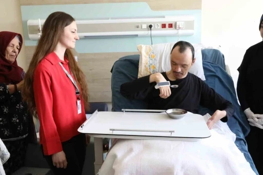 K&uuml;tahya&rsquo;da iş kazası sonrası fel&ccedil; kalan hastaya kişiye &ouml;zel &ccedil;&ouml;z&uuml;m
