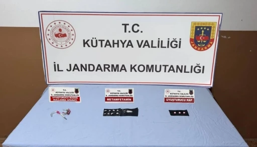 Kütahya’da jandarmadan uyuşturucu operasyonu: 3 gözaltı
