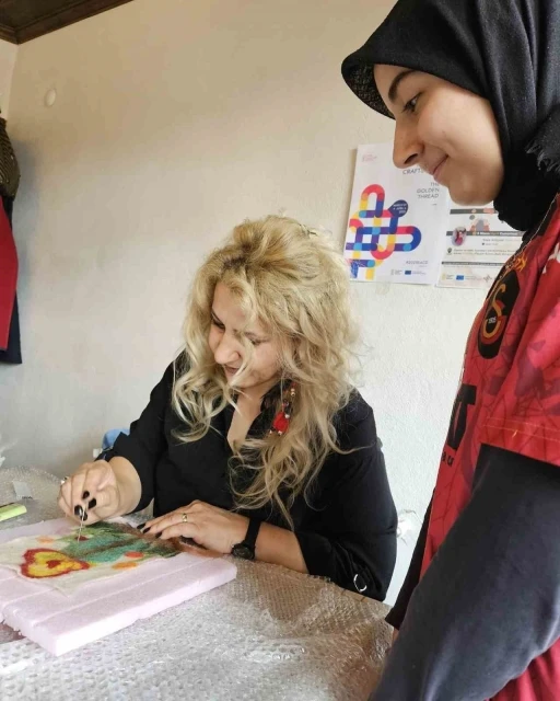 Kütahya’da minikler el sanatlarıyla buluştu
