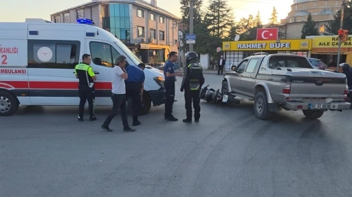 K&uuml;tahya&rsquo;da motosiklet ile cip &ccedil;arpıştı: 1 yaralı
