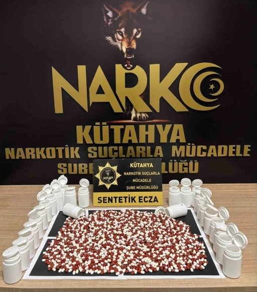 Kütahya’da Narkotim ekiplerinden uyuşturucu operasyonu, 4 şüpheli tutuklandı
