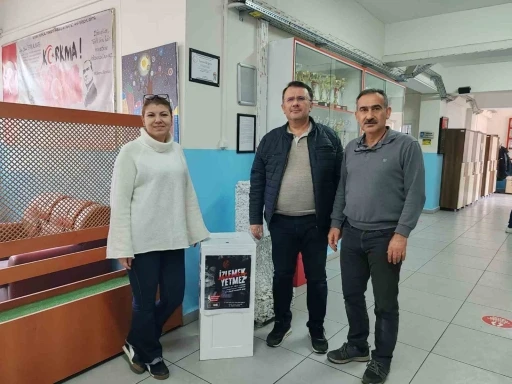 K&uuml;tahya&rsquo;da &ouml;ğrencileri iyilikte yarıştı
