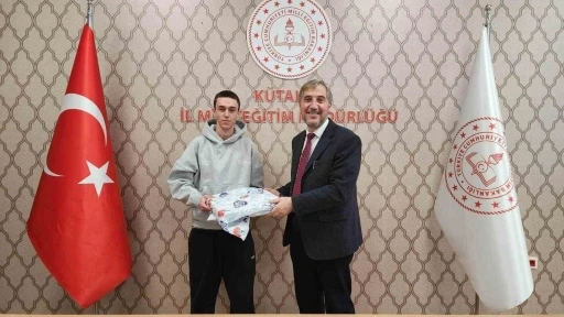 K&uuml;tahya&rsquo;da "Okulda Nezaket Hareketi" Resim Yarışması &Ouml;d&uuml;l T&ouml;reni d&uuml;zenlendi

