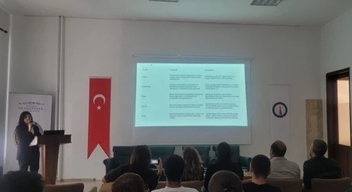 Kütahya’da "Roma Dönemi Şehirciliğinde Anadolu’da Tiyatro ve Stadion İlişkisi" konulu konferans