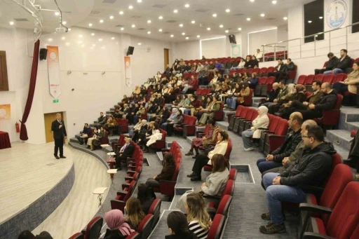 K&uuml;tahya&rsquo;da rehber &ouml;ğretmenler toplantısı d&uuml;zenlendi
