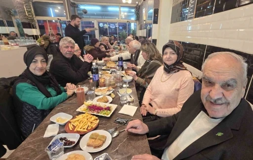 K&uuml;tahya&rsquo;da sanat&ccedil;ılar iftarda buluştu

