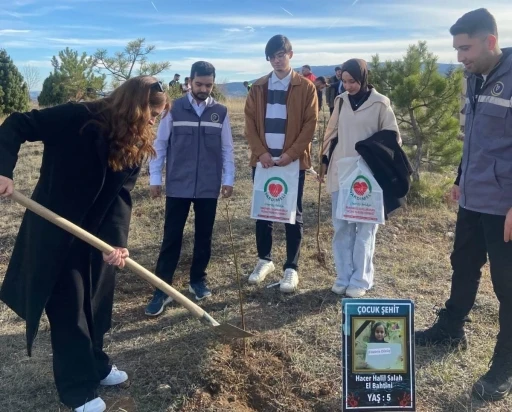 Kütahya’da şehit çocukları için fidan dikim etkinliği
