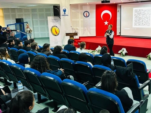 K&uuml;tahya&rsquo;da siber g&uuml;venlik seminerleri aralıksız s&uuml;r&uuml;yor
