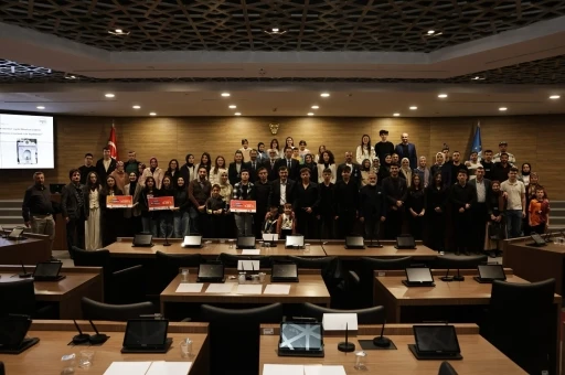 Kütahya’da ’Tarihi Konulu Gençler Arası Kültür ve Bilgi Yarışması’nın finali gerçekleşti
