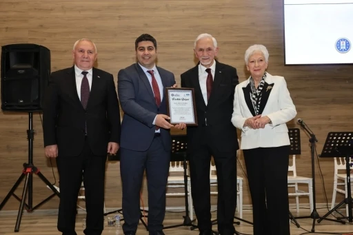K&uuml;tahya&rsquo;da Tekin Uğurel i&ccedil;in "Saygı Gecesi" d&uuml;zenlendi
