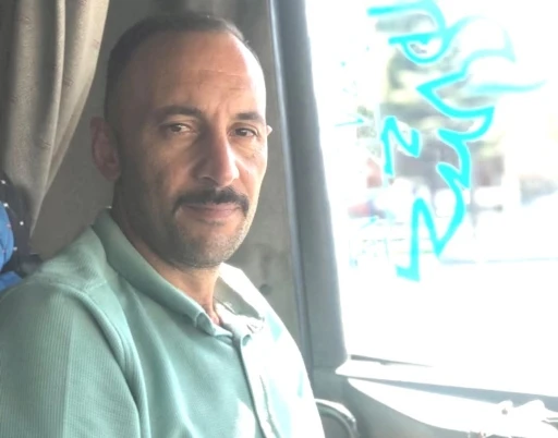 Kütahya’da tır devrildi, sürücüsü hayatını kaybetti
