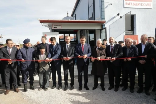Kütahya’da yapımı tamamlanan Sefa Merve Camii ibadete açıldı
