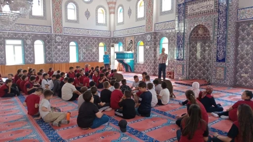 Kütahya’da yıl sonu etkinlikleri renkli görüntülere sahne oldu
