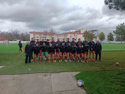 K&uuml;tahya Demirci&ouml;ren&rsquo;de futbol heyecanı, k&ouml;y takımı kuruldu
