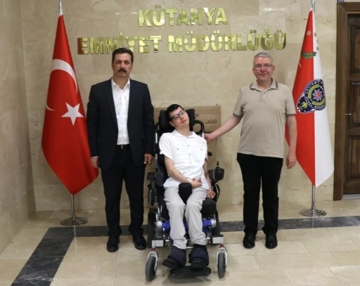 K&uuml;tahya İl Emniyet M&uuml;d&uuml;r&uuml; Elbir: "&Ouml;zel bireylerimiz en kıymetli değerlerimizdir"
