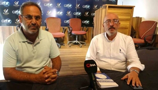 Kütahya Kadim Vakfı Başkanı Mustafa Önsay’dan &quot;Bereketli Hilal&quot; umre yolculuğu
