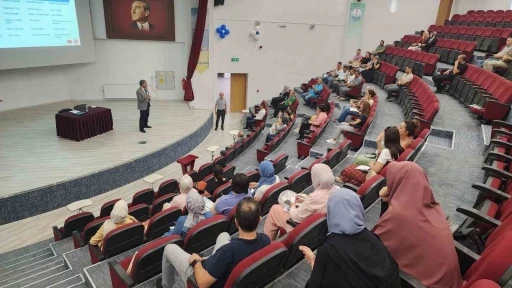 Kütahya MEM Müdürü Yılmaz’dan öğretmen seminerlerine ziyaret
