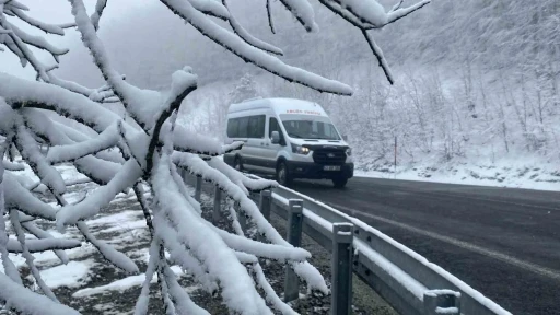 Kütahya’nın Domaniç Dağı’nda kar ve sis etkili oluyor
