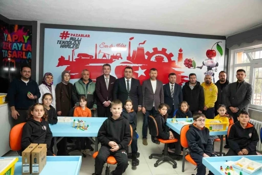 K&uuml;tahya&rsquo;nın Pazarlar İlkokulu&rsquo;nda Robotik Kodlama Sınıfı hizmete a&ccedil;ıldı
