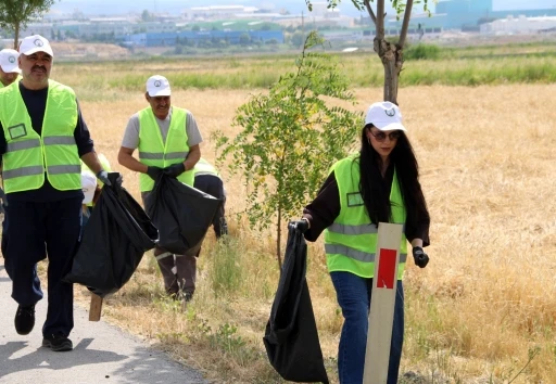 K&uuml;tahya OSB&rsquo;de &ccedil;&ouml;p toplama etkinliği
