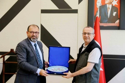K&uuml;tahya OSB&rsquo;den Orman B&ouml;lge M&uuml;d&uuml;r&uuml; Yusuf Karartı&rsquo;ya &rsquo;Hayırlı olsun&rsquo; ziyareti

