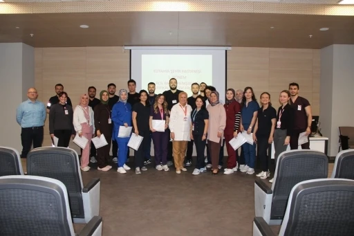 Kütahya Şehir Hastanesinde &quot;Acil Bakım Hemşireliği Sertifikalı Eğitim Programı&quot;
