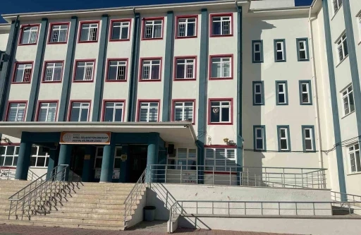 Kütahya Sosyal Bilimler Lisesi iki uluslararası projeyle Avrupa’da aktif rol üstleniyor
