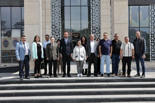 Kütahya ve Odunpazarı belediyeleri arasında ’Tarım Dostu İş Birliği’ görüşmesi
