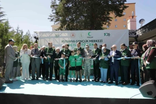 Kütahya Yeşilay Gençlik Merkezi ve Kafe1920 hizmete açıldı
