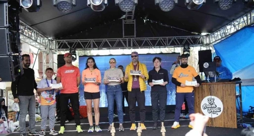 K&uuml;tahyalı Zabıta Memuru Efes Ultra Maratonu&rsquo;nda &uuml;&ccedil;&uuml;nc&uuml; oldu
