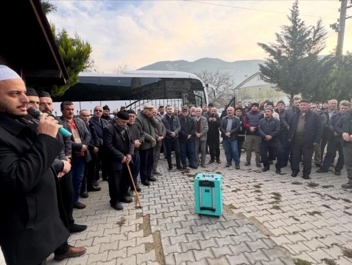 Kutsal topraklara dualarla uğurlandılar
